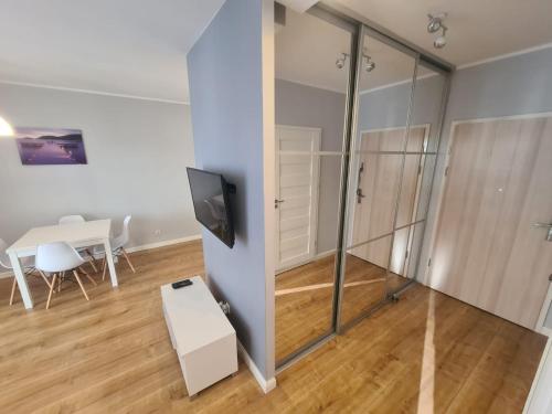 Apartment with Balcony image 4