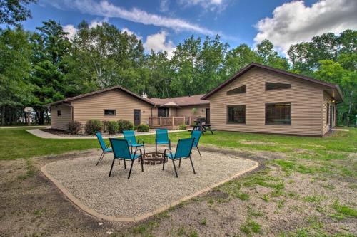 Spacious Verndale Home with Backyard Fire Pit!
