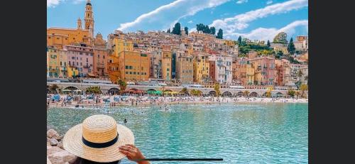 Menton centre Vue imprenable sur mer et jardin Biovès