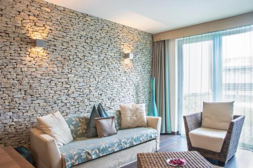 Echo Residence All Suite Hotel - image 10