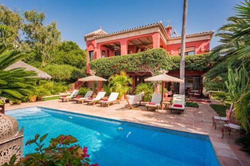 La Fuera Vacation Home