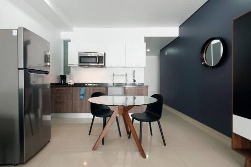 600 sq ft in trendy area, 150 BPS fiber optic 600 sq ft in trendy area, 150 BPS fiber optic