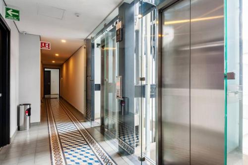 600 sq ft in trendy area, 150 BPS fiber optic 600 sq ft in trendy area, 150 BPS fiber optic