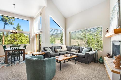 Peregrine Place in Silverthorne, USA