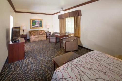 Best Western Plus Yosemite Gateway Inn