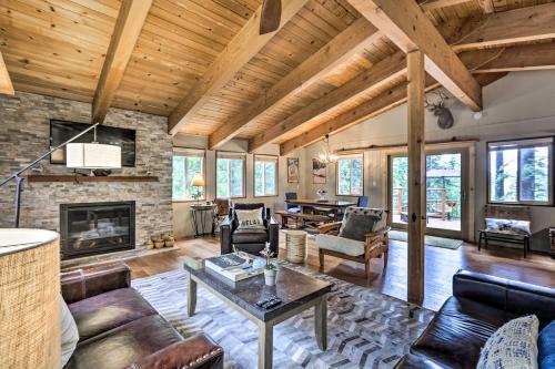 Ski-In and Ski-Out Lake Tahoe Chalet with Shuttle! - Homewood