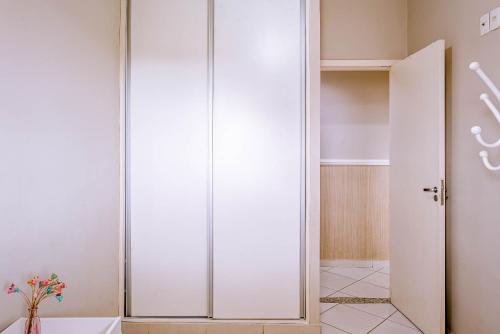 VARANDA GOURMET c churrasqueira-3 quartos- Wi-fi VARANDA GOURMET c churrasqueira-3 quartos- Wi-fi