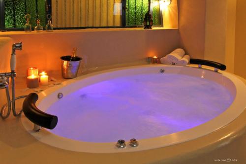 Gyógyfürdő, Beit Ha'Omanim Hotel in Safed