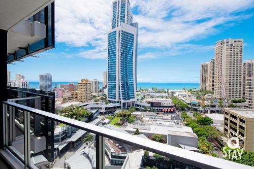 Circle on Cavill, 1 Bedroom Ocean Family Apartment Surfers Paradise