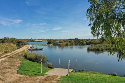 Big Blue Tailem Bend