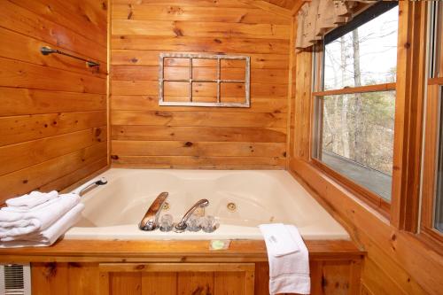 Honey Haven in Sevierville, USA