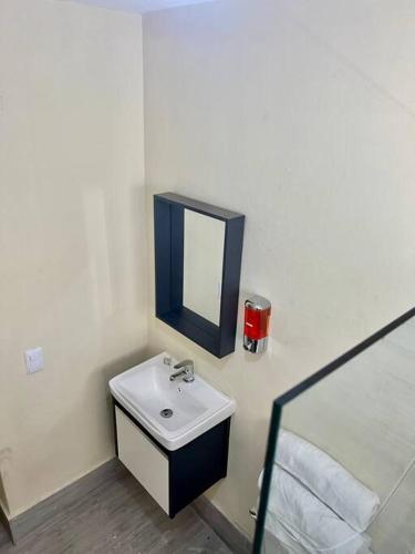 Gorgeous 1 Bedroom-Condo with Free Parking on site photo