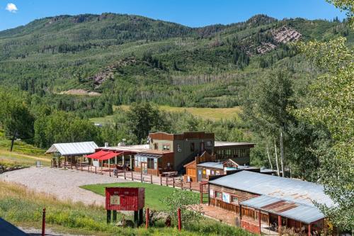 Brettelberg Slopeside Condos F7 Brettelberg Slopeside Condos F7