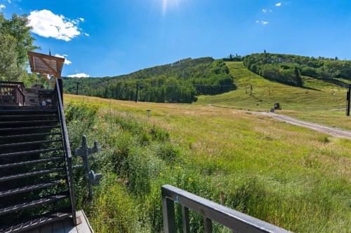 Brettelberg Slopeside Condos F7 Brettelberg Slopeside Condos F7