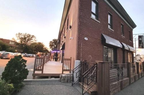Cozy Spacious 1-BDR Studio #8. FREE Parking - Apartment - Gatineau