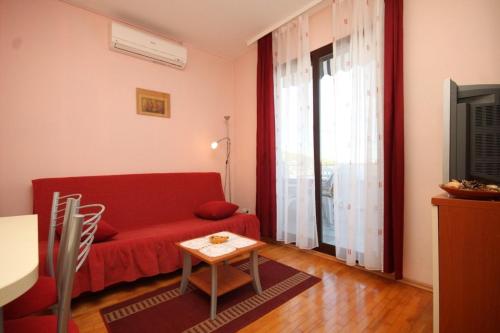 Apartments by the sea Rukavac Vis - 8893 - image 11