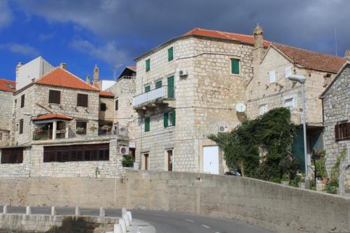 Apartments and rooms by the sea Komiza Vis - 8910 - image 5