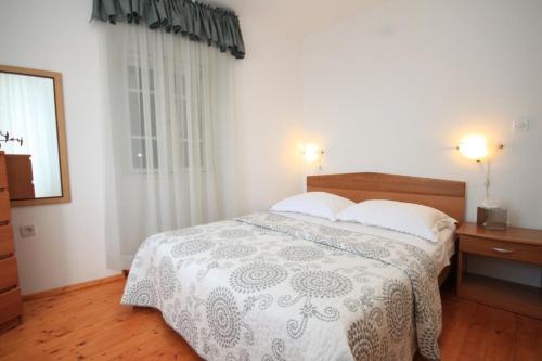 Apartments and rooms by the sea Komiza Vis - 8910 - image 9
