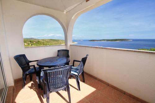 Balcony/terrace, Apartments with parking space Brgujac - Vis - 8919 in Rukavac