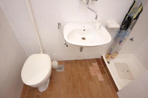 Seaside holiday house Vis - 8907 - image 13