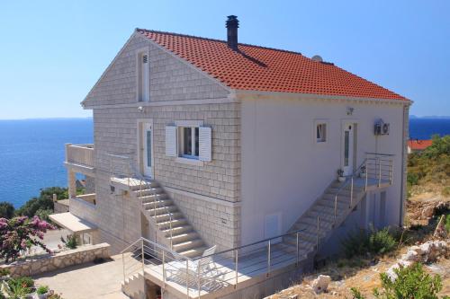 Apartments by the sea Zavalatica, Korcula - 9138 - Location saisonnière - Zavalatica