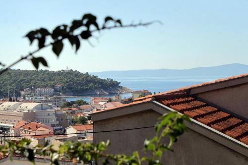 Apartments and rooms with parking space Makarska - 9128 - image 6