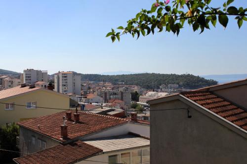 Apartments and rooms with parking space Makarska - 9128 - image 2