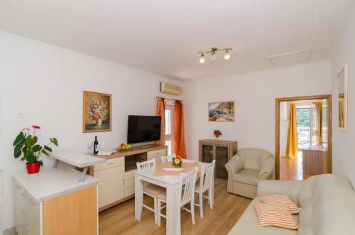 Apartments with WiFi Dubrovnik - 9118 - main image