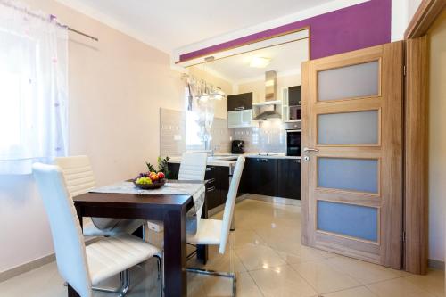 Apartments by the sea Brna Korcula - 9147 - image 9