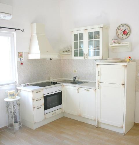Apartments by the sea Sevid Trogir - 9125 - image 11