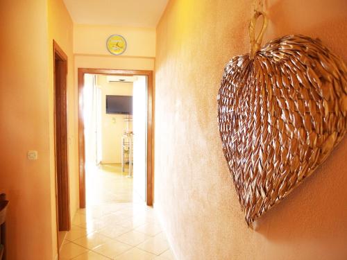 Apartments with a parking space Makarska - 9129 - image 7