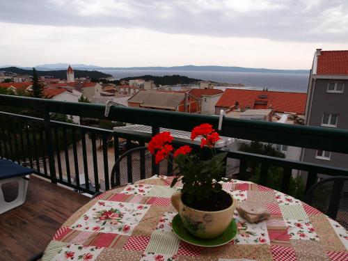 Two-Bedroom Apartment with Terrace and Sea View image 2