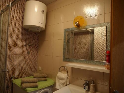 Two-Bedroom Apartment with Terrace and Sea View image 9