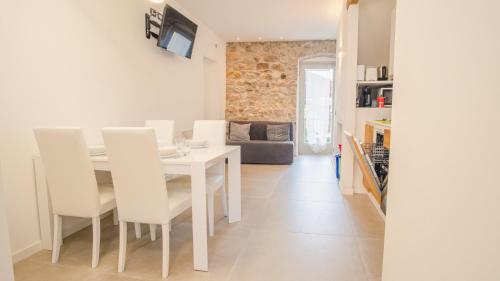 Elide Home Sweet Home - Italian Homing - Apartment - Padenghe sul Garda