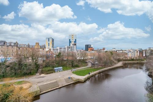 Picture of Amazing Apartments - Great Junction St - By Water Of Leith