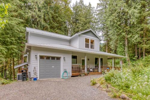 . Riversong Retreat in Welches
