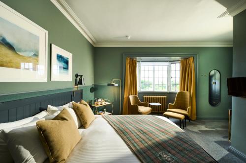 Royal Marine Hotel, by Highland Coast Hotels in Brora