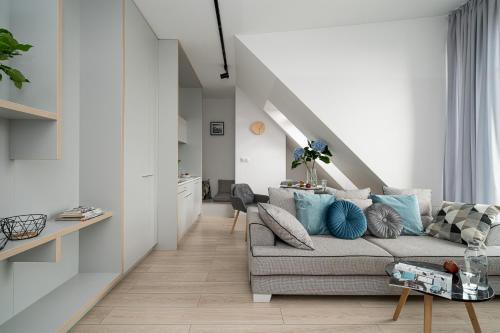 One-Bedroom Apartment image 10