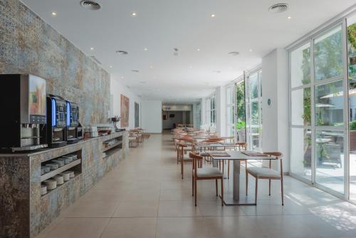 Aparthotel Ses Fotges - image 2