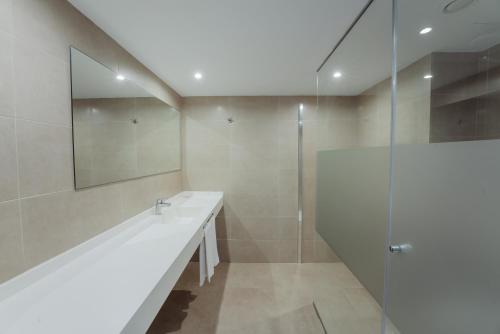 Aparthotel Ses Fotges - image 3