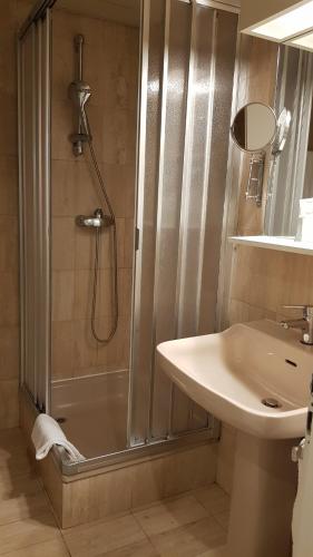 Hotel Century - image 7