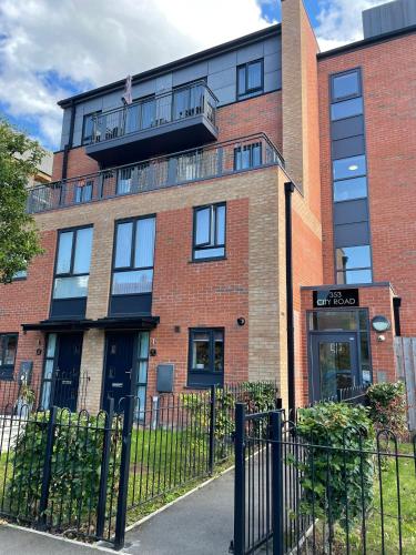 Picture of Luxury 2-Bedroom Service Apartment With Balcony