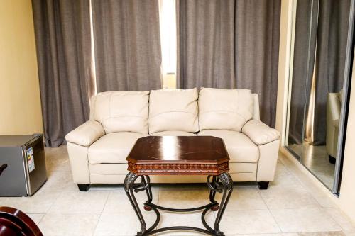 Deluxe Double Room with Sea View image 1