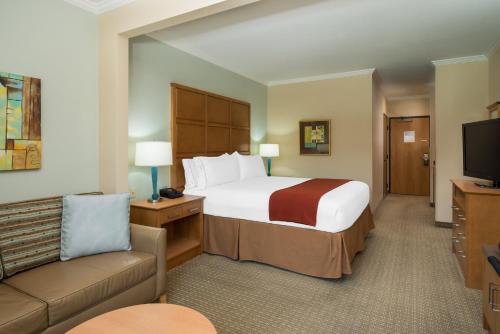 Holiday Inn Express Hotel & Suites Santa Clara - Silicon Valley, an IHG Hotel