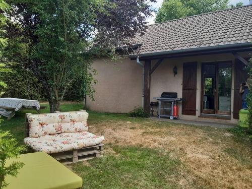 Gîte de la P'tite Rainette (Gite de la P'tite Rainette) in Grosne