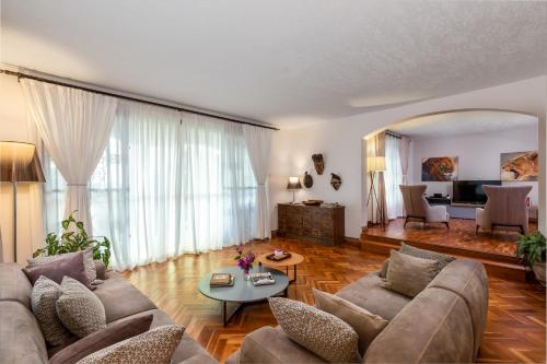 Ewange - A Casa Mia – Kampala