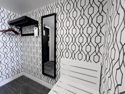 Ieeja, The Oceanside, a Coast Hotel in Davis Bay (BC)