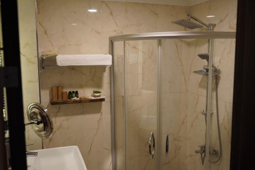 Room 23 Boutique Hotel - image 10