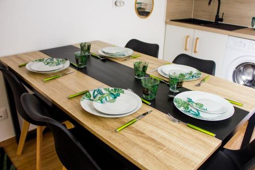 Cocina, F2 Duplex chez l'aventurière près Disneyland (F2 Duplex chez l'aventuriere pres Disneyland) in Pontault-Combault