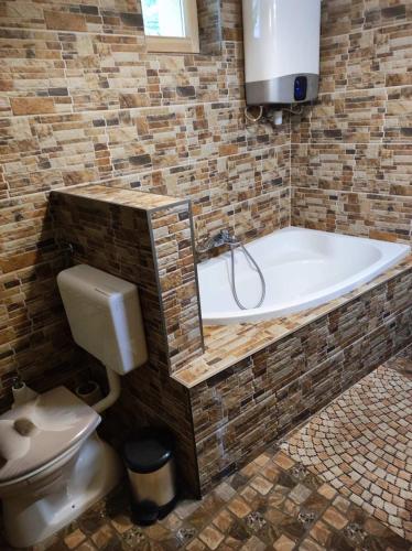 Vannas istaba, Kincs Apartman és Jurtaszállás (Kincs Apartman es Jurtaszallas) in Dobogoko